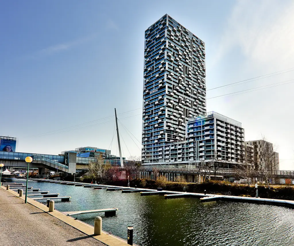 Marina Tower Living - Urbaner Lifestyle mit Weitblick