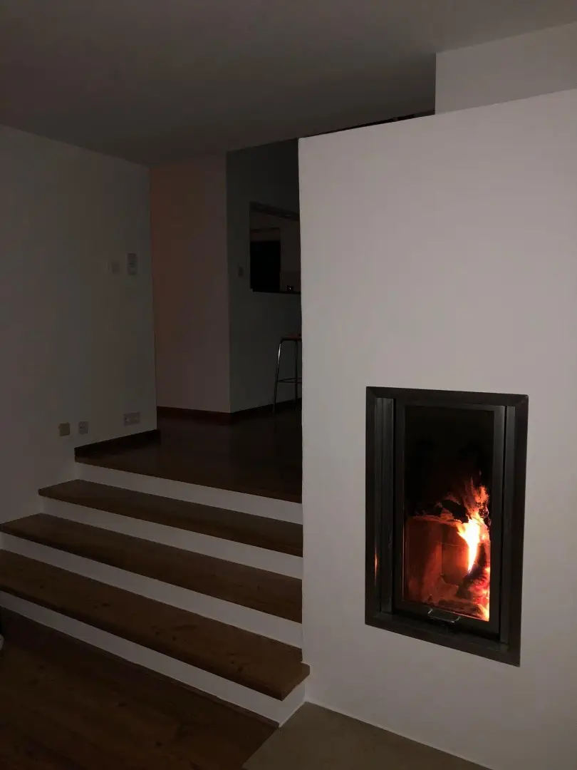 Außergewöhnliche 2,5 Zimmer Wohnung mit Seeblick