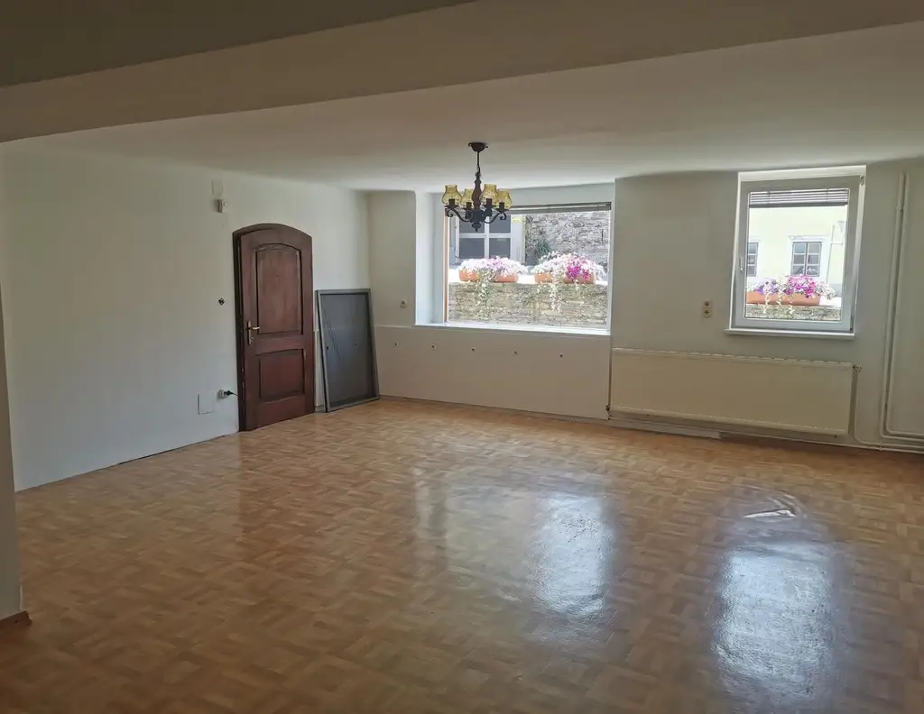 Modernisiertes 2-Zimmer-Apartment in Aspang Markt (Provisionsfrei)