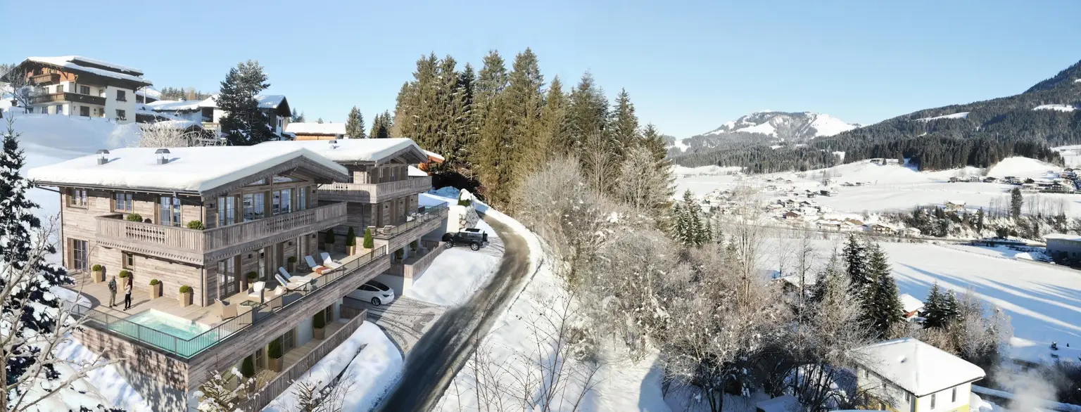 Zwei trendige Chalets mit endloser Aussicht