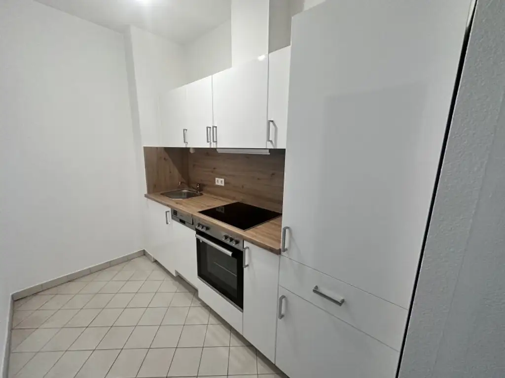 66m² Wohnung mit Garten in schönem Altbau für nur 399.000 €