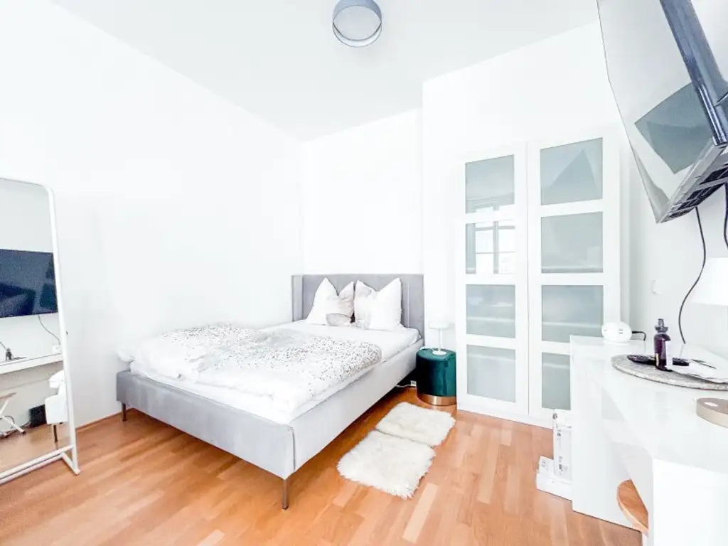 Komplett möblierte, helle Stadtwohnung – Ihr neues Zuhause am Stephansplatz/Graben!