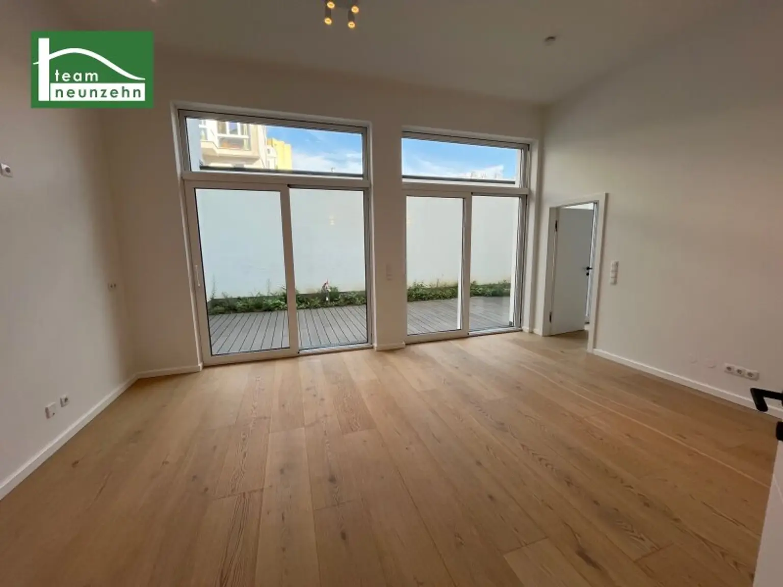 Bereits fertig gestellt! Lässige Büroeinheit im Hofhaus in direkter Nähe zu U1 Kagran, Kagraner Platz, Donauzentrum und Alte Donau! - JETZT ZUSCHLAGEN