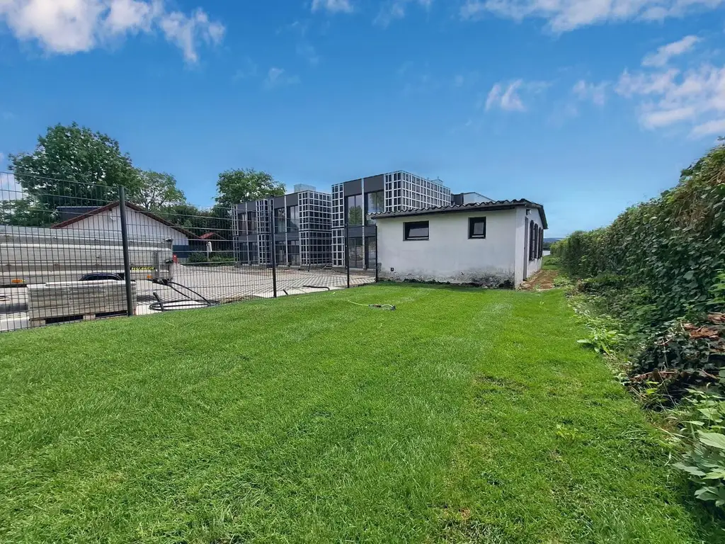 UFERPARZELLE AM NEUFELDER SEE - kleines Haus mit eigenem Seezugang & Steg auf Pachtgrund zu verkaufen