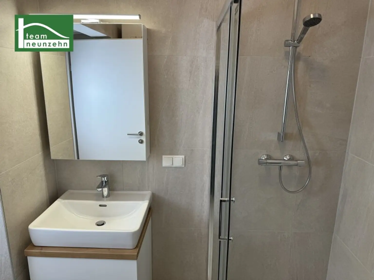 Möblierte 3-Zimmer-Wohnung - All inclusive Miete - U6 Nähe - 6 Monate befristet - JETZT ANFRAGEN