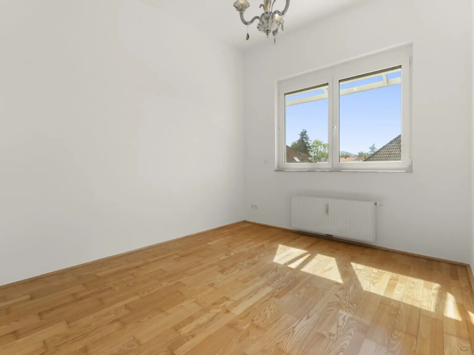 Traumhafte und junge 4 Zimmer 110m² Terrassenwohnung plus 2 Tiefgaragenplätze - Stadtwohnung - Hans-Sachs-Straße