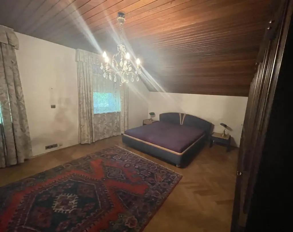 HERRSCHAFTSVILLA IN EXKLUSIVSTER GRAZER LAGE AM ROSENBERG