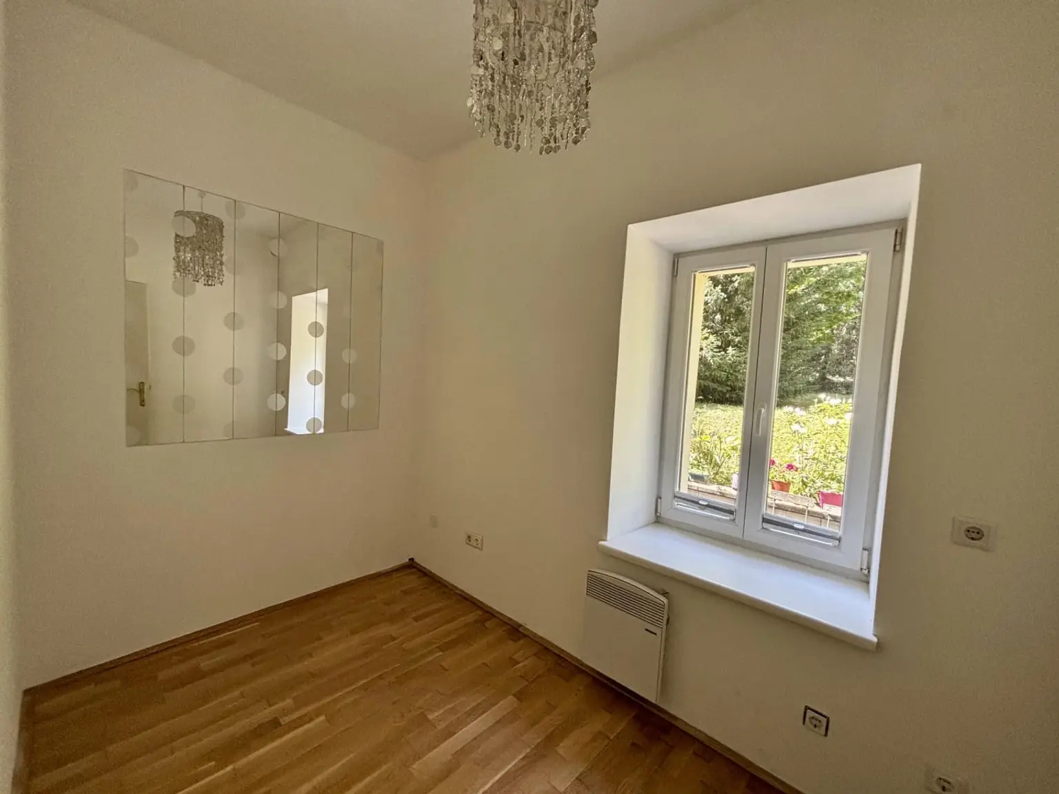 GRÜNBLICK: 3-Zimmer in zentraler Top-Lage