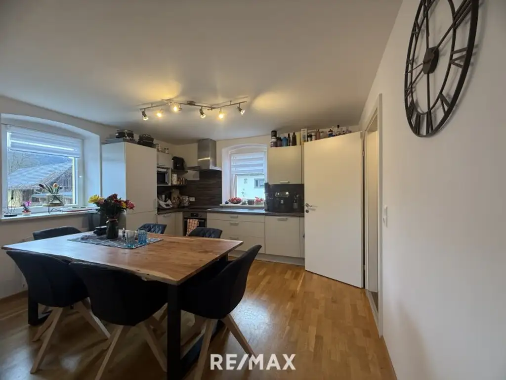 *** Top kernsaniertes 439m² Zinshaus mit Nebengebäude in Kindberg – 4 Einheiten incl. Carports, voll vermietet, starke Renditechance! ***