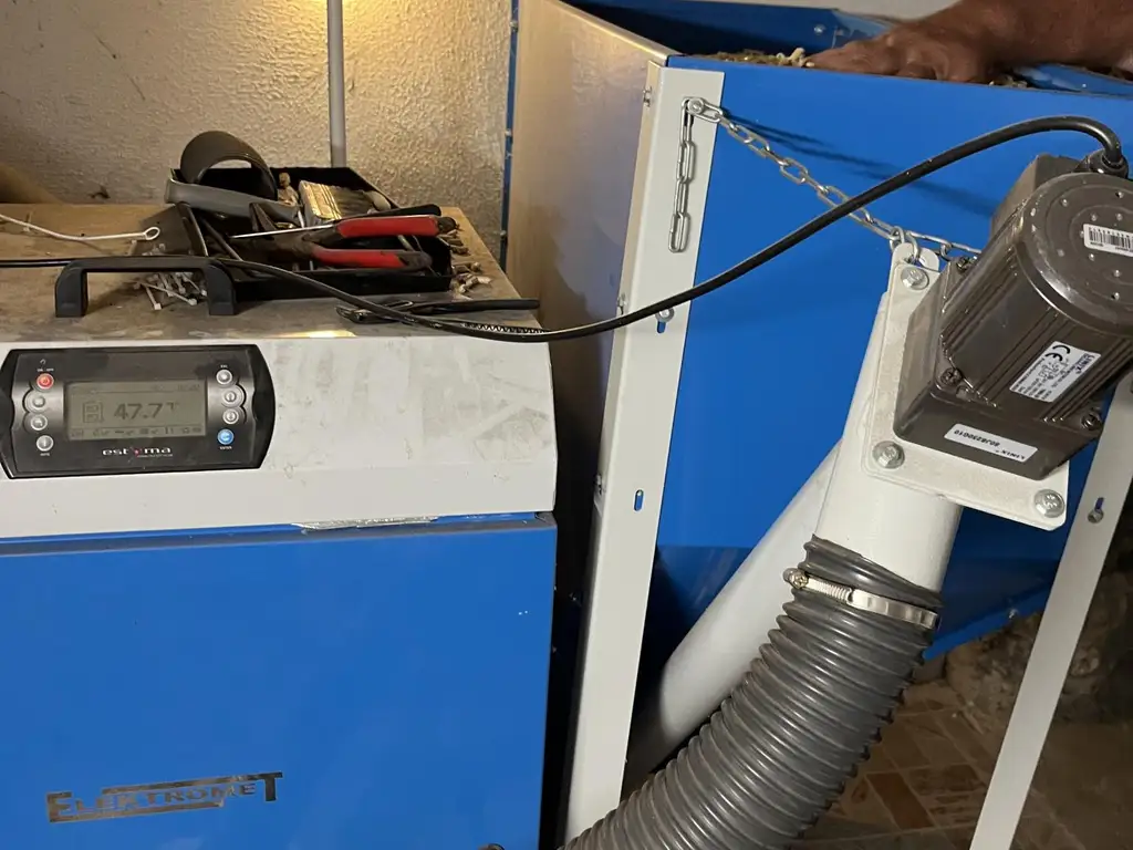 Einfamilienhaus mit 6-Zimmer, Galerie, Panoramablick, Doppelcarport und viel Potential  in sonniger Lage in Gampern / Witzling