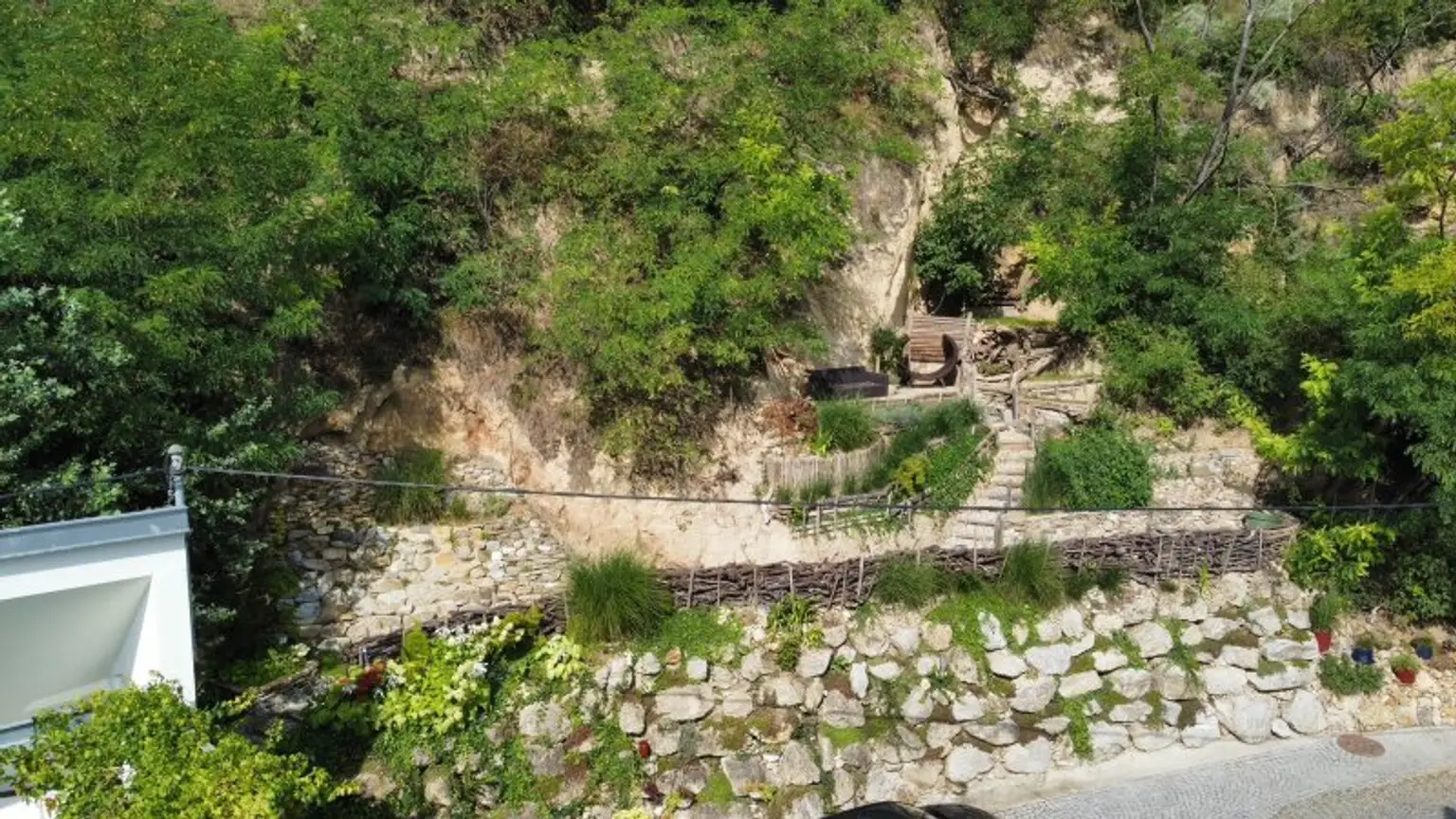 Einzigartige Liegenschaft in der Wachau | Ausgebautes Weinkeller-Loft mit WOW-Faktor