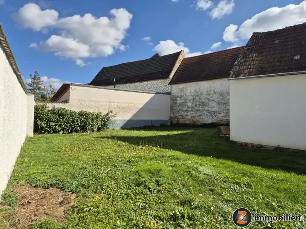 Geräumiges Landhaus mit uneinsehbarem Grundstück