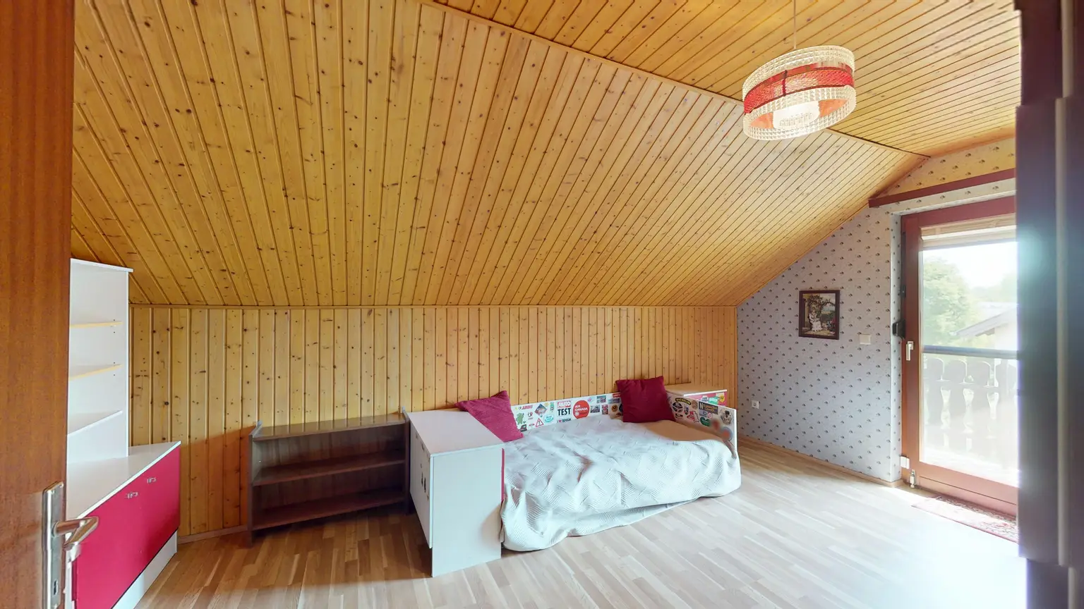 Charmantes Einfamilienhaus mit Garten und Garage in Wien-Eßling – mit Modernisierungspotenzial