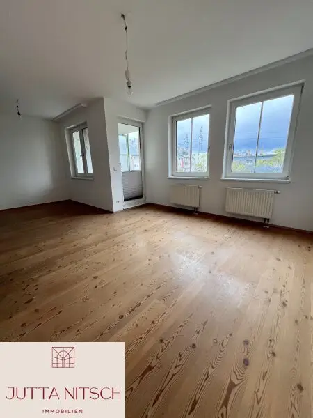 NEUER PREIS - Gut geschnittene 3-Zimmerwohnung mit Loggia und Parkplatz - Wiener Neudorf