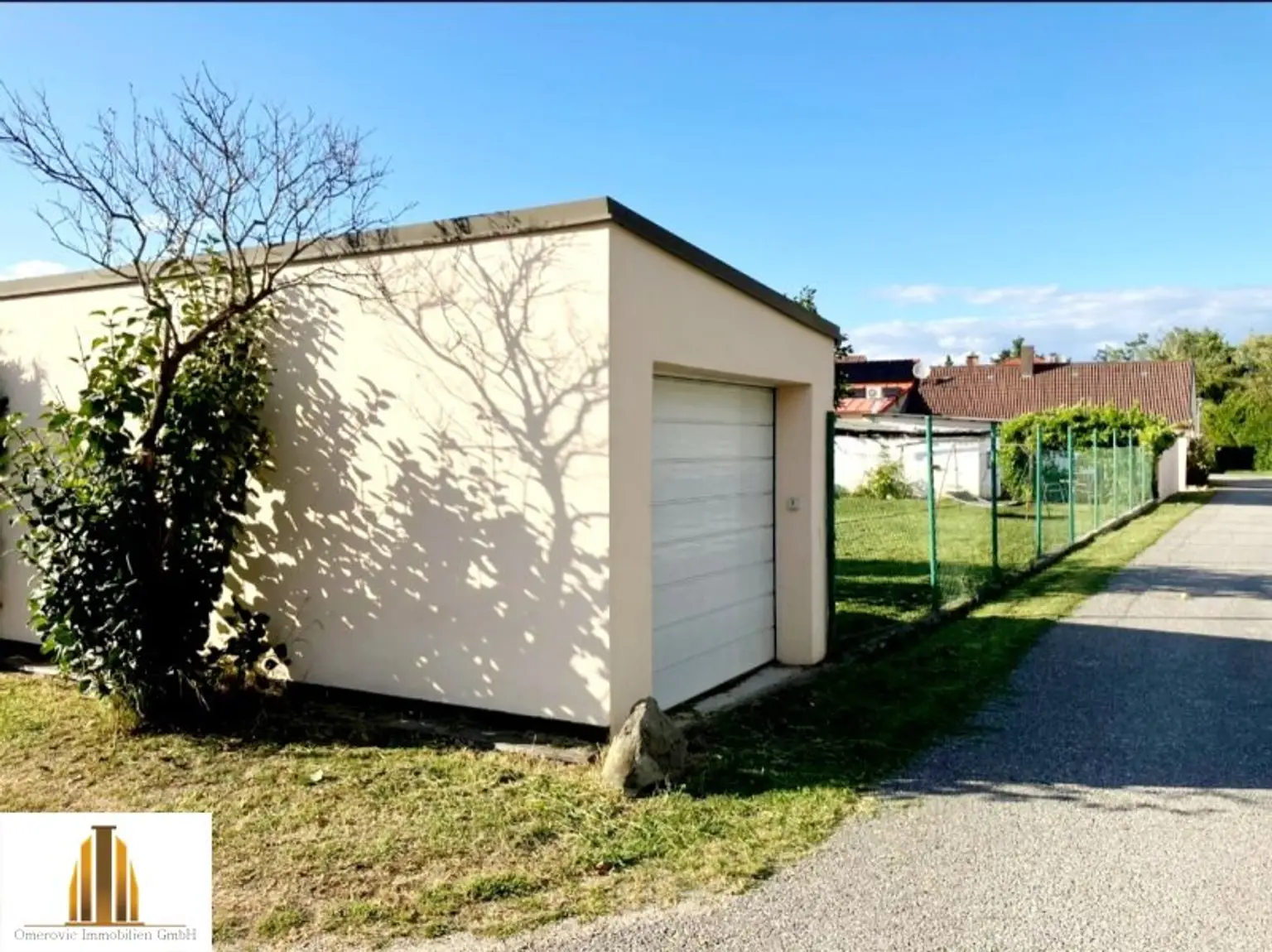 Hübsches, gepflegtes und ebenerdiges Landhaus mit uneinsichtigem Innenhof, großem Garten und Garage, in Seefeld im Weinviertel, Nähe Hollabrunn!
