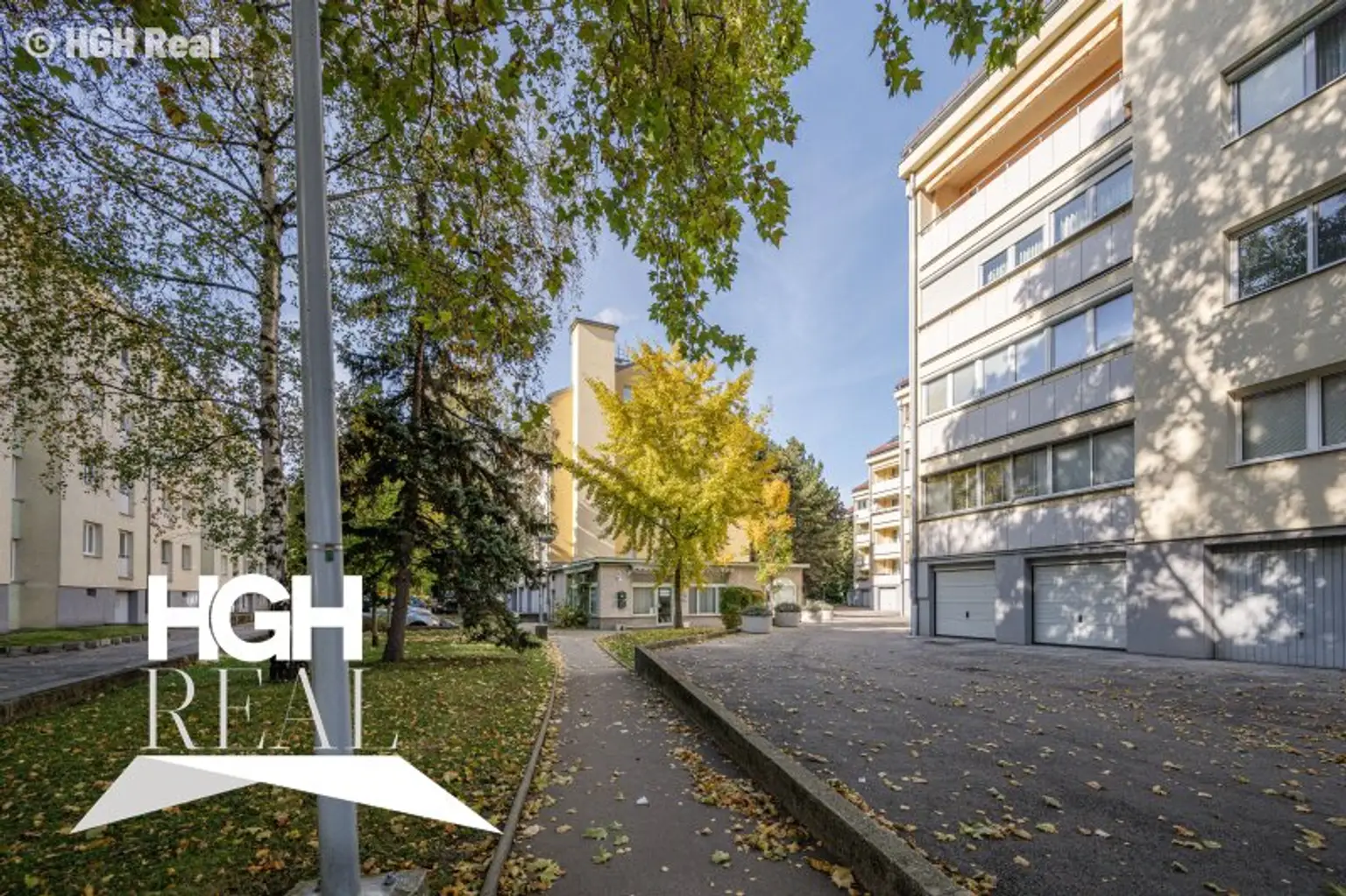 1220 Wien Helle 2-Zimmer Wohnung mit hofseitiger Loggia im 2. Liftstock Nähe U1 mit Potenzial für 3 Zimmer