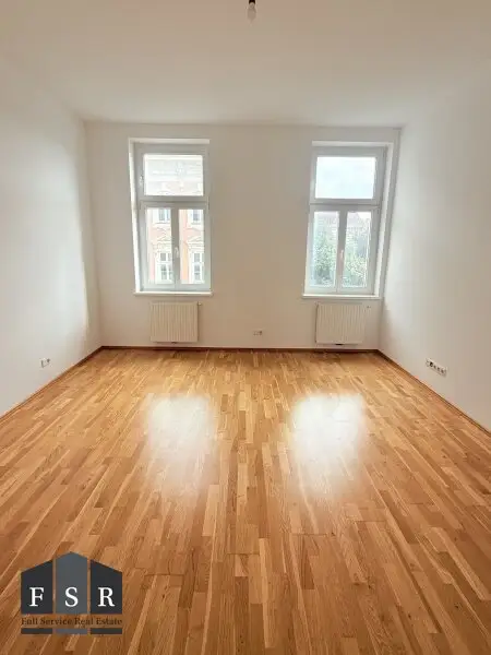 5-Zimmer-Altbauwohnung mit Balkon, lichtdurchflutet und ruhig in guter Lage des 5. Bezirks - zukünftige U-Bahnnähe