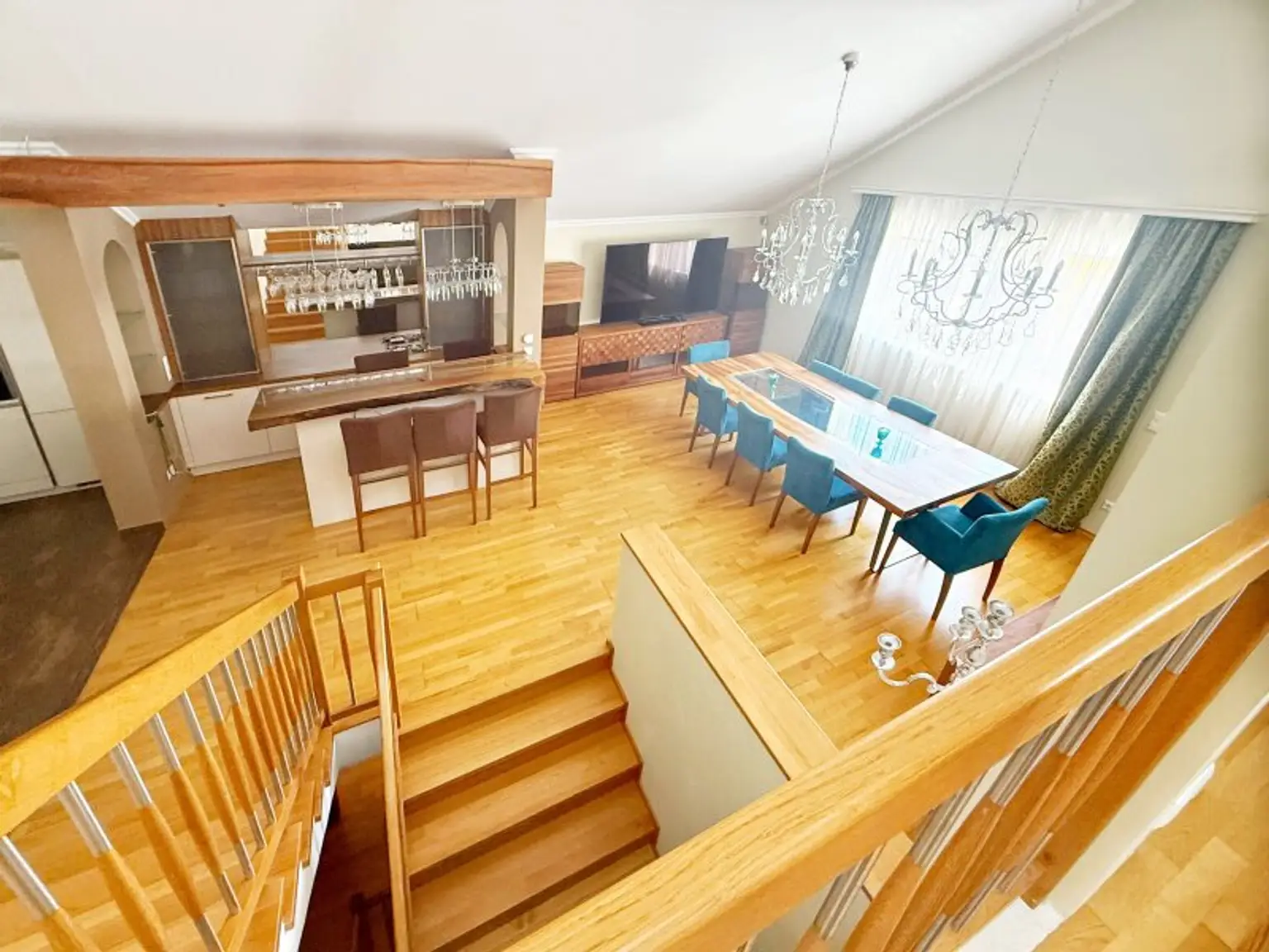 Move Right In: Fully Furnished Family Home in Weidling – 360 m²