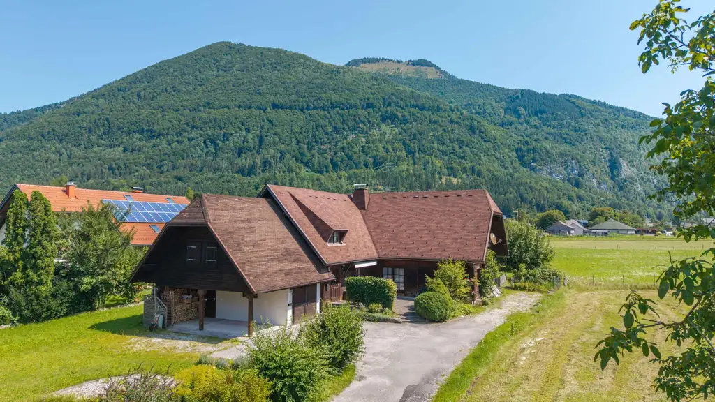 SONNIG WOHNEN im HOLZBLOCKHAUS mit schönen AUSBLICKEN!