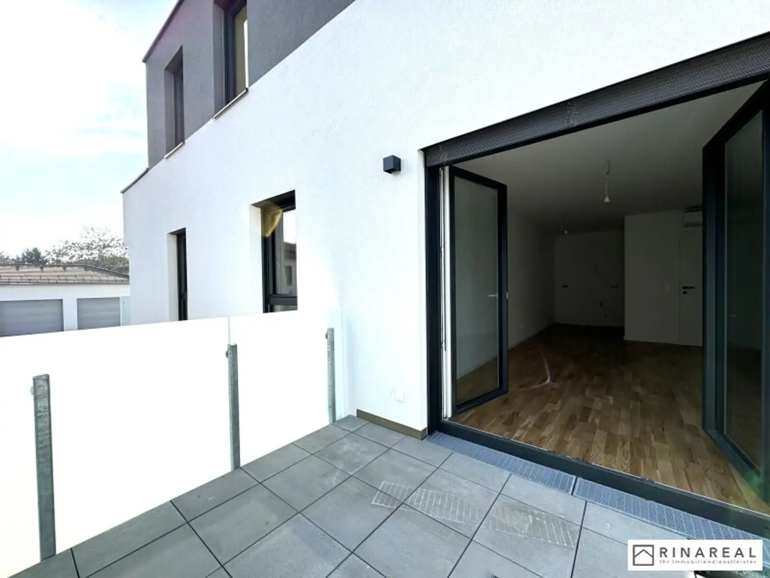 Blumengasse - 2 Zimmer Wohnung mit Balkon | Neubau - Zweitbezug | Klimaanlage | Einbauküche | zzgl. Tiefgaragenstellplatz | ab 1. Dezember 2025