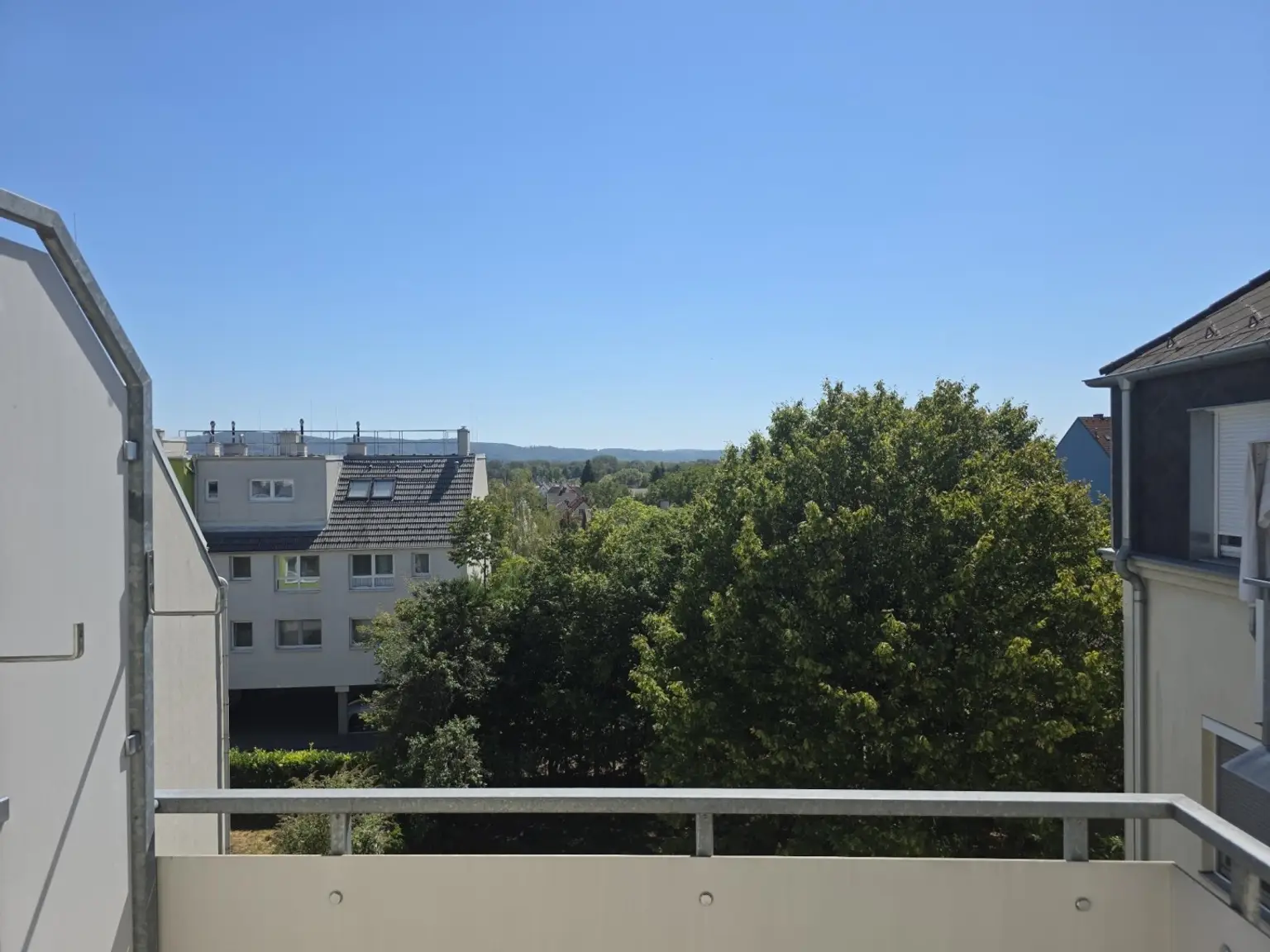 05 ETW 2000 Balkonblick