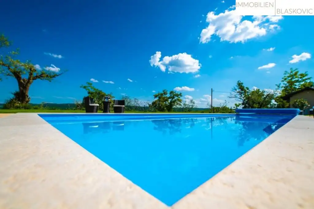 Charmante Villa im Grünen mit fabelhafter Aussicht in die Natur