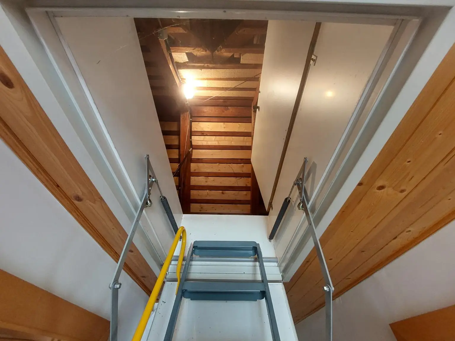 Dachbodenstiege