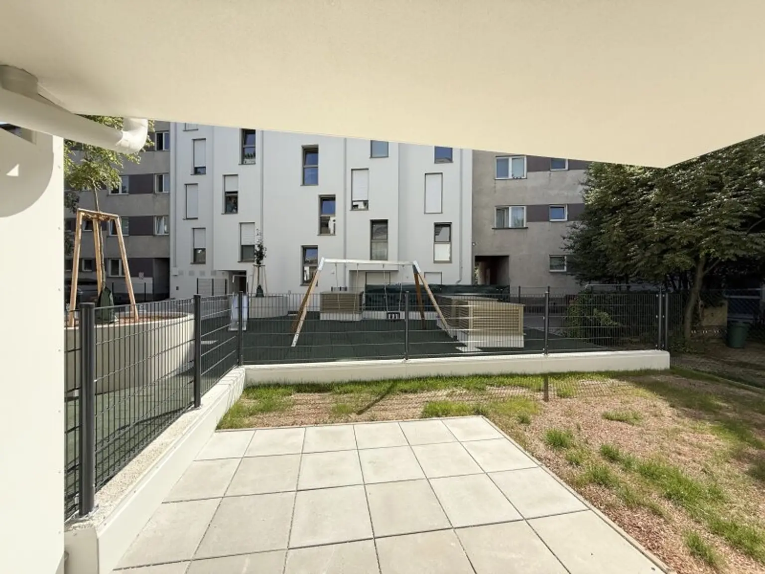 Wunderbare 2-Zimmer Gartenwohnung in ruhiger Lage zum genießen! Eigengrund und provisionsfrei ab sofort