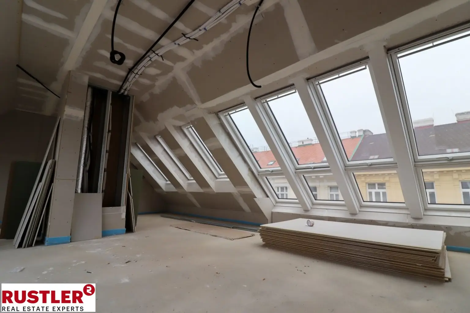 Altbaurenaissance mit Dachgeschossausbau- Nähe Kutschkermarkt