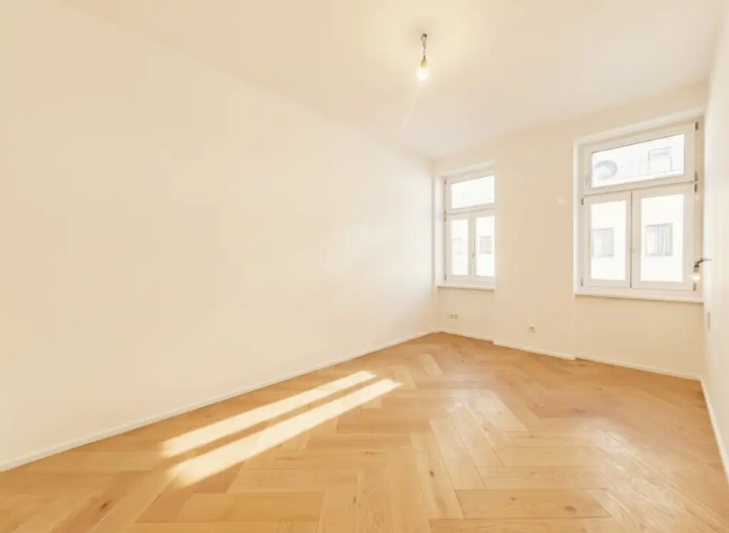 ++NEU++ Exklusive 3-Zimmer Altbauwohnung mit bewilligtem Balkon und High-End Ausstattung in TOP-Location im 9. Bezirk!