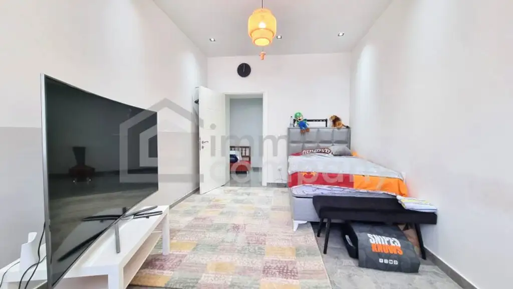 WIE NEU!! Komplett saniertes Einfamilienhaus mit Charme und viel Platz