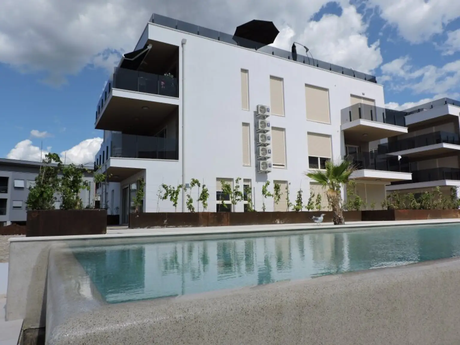 Luxuriöse Wohnung mit Garage & Meerblick an der istrischen Adria in Novigrad