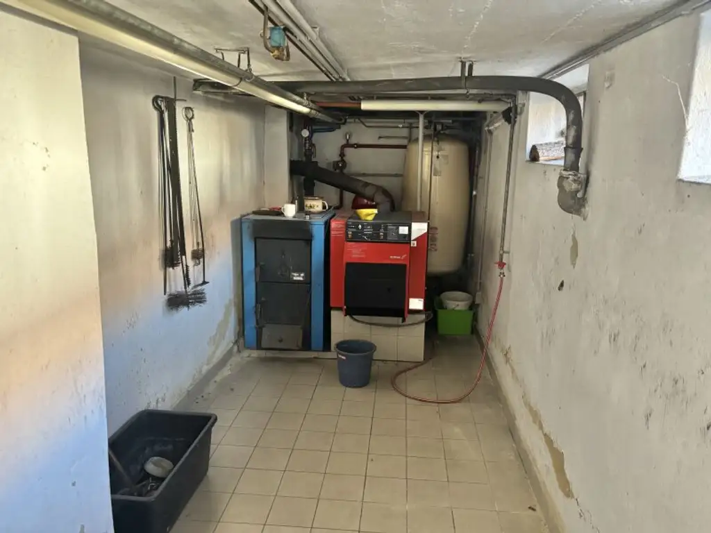 ** CHARMANTES ORIGINAL **  Olbendorf - gepflegter Vierkanthof in Ortslage mit ca. 1470 m2 Eigengrund !!