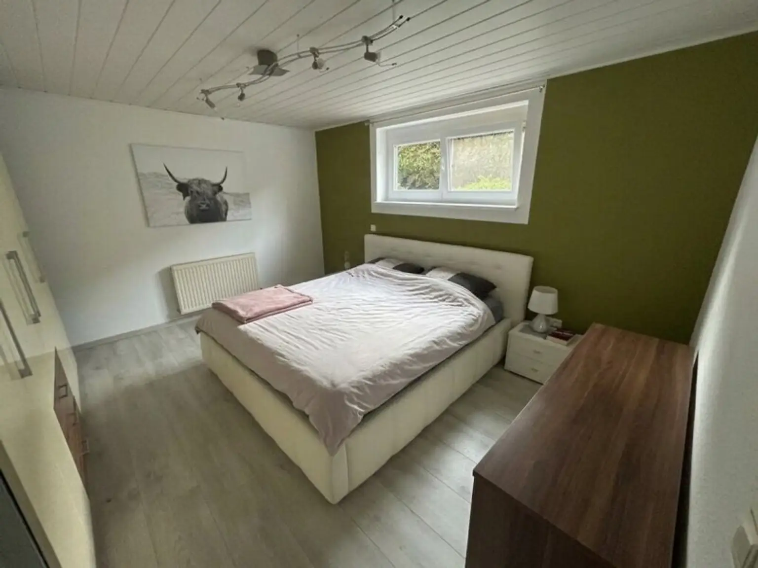Eigennutzen oder Vermieten: Modernisiertes Zweifamilienhaus 195m² mit 6 Zimmern in verkehrsgünstiger Lage zur St Veiter Strasse , in Kärnten  € 419.000