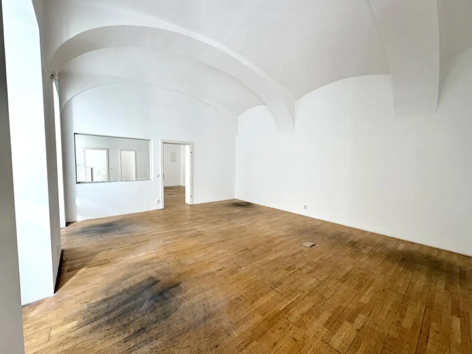 Geschäftslokal in Top-Lage – Ideal für Studio, Praxis, Büro oder Friseur