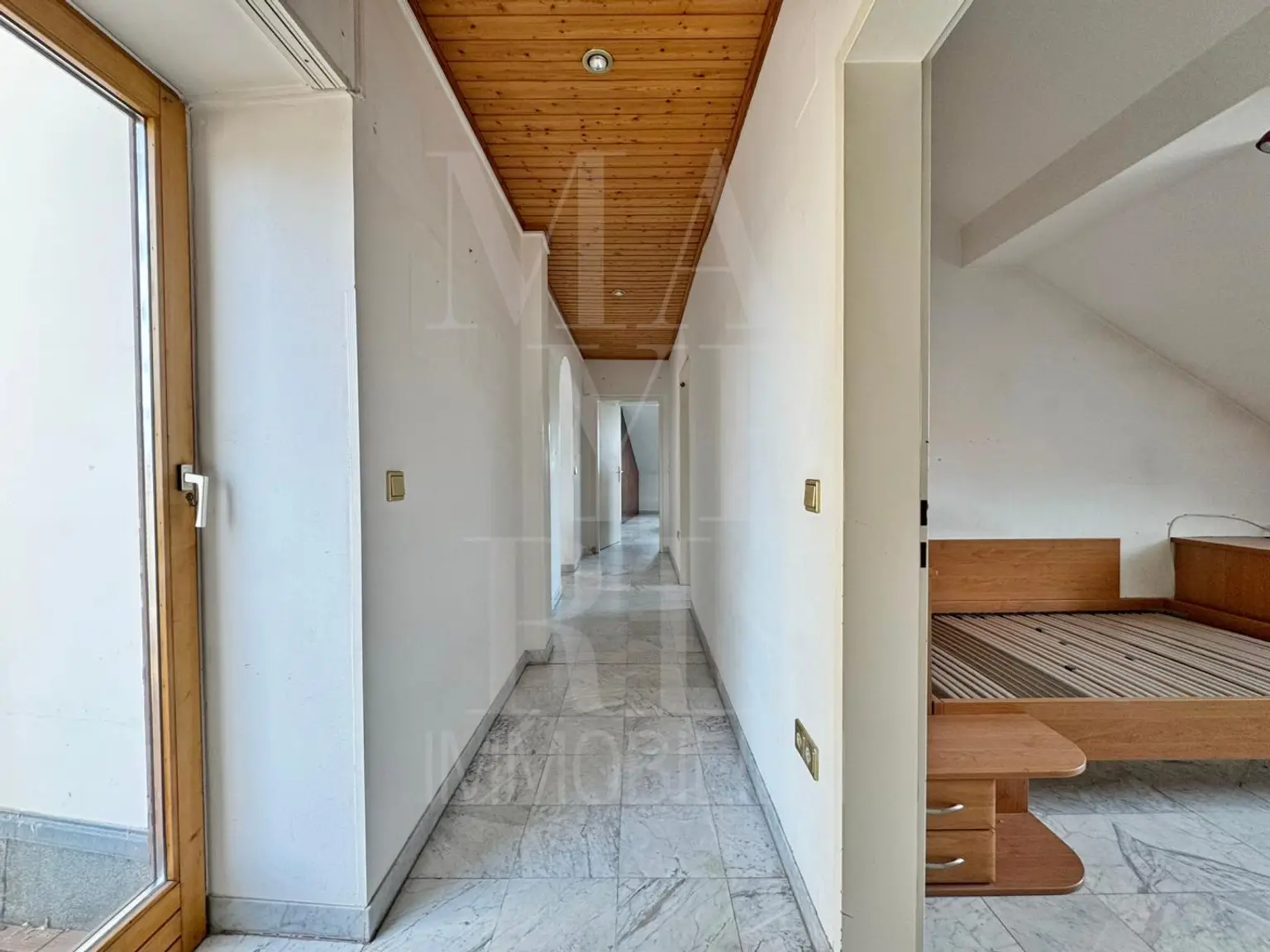 Dachterrassenwohnung nähe Saarplatz (ohne Lift)