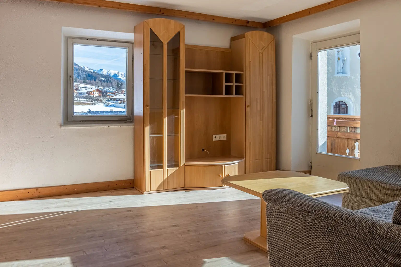 MIETE -  Helle 2 Zimmerwohnung mit Balkon inkl. Betriebskosten - in Virgen