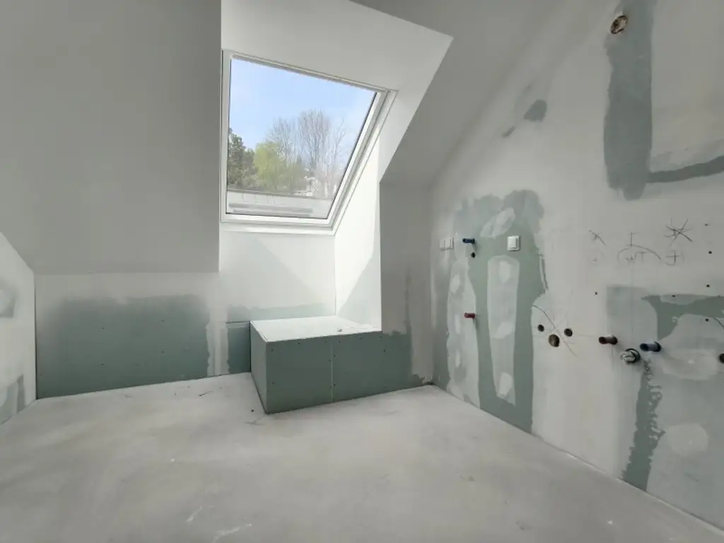 EXKLUSIVES TOWNHAUS AUF EIGENGRUND IN WEIDLING – NATURNAHES WOHNEN MIT STIL