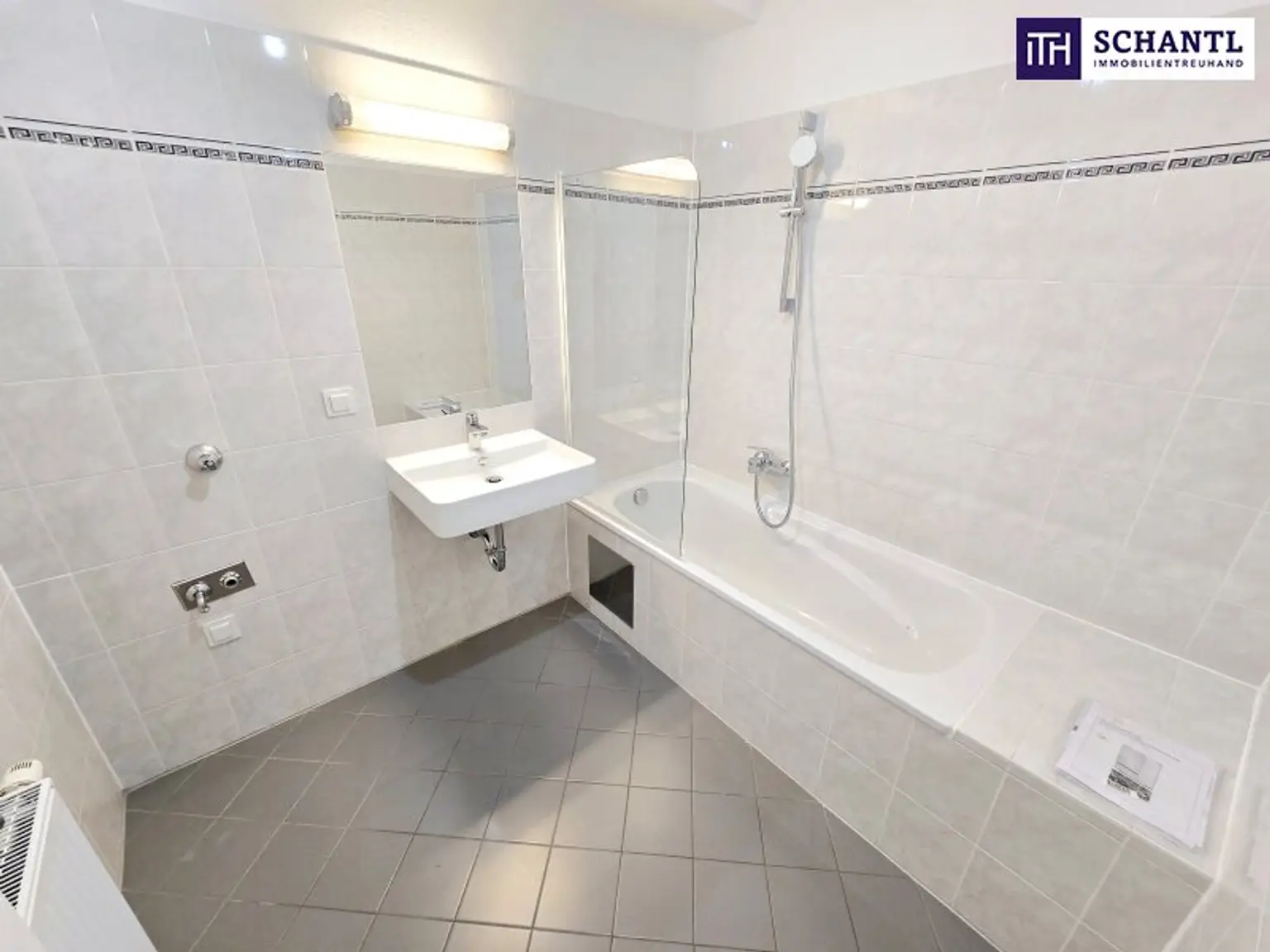 NEU - Ecken mit Charakter, Räume mit Gefühl! Die perfekte 3-Zimmer Wohnung! Westausrichtung + Traumhaft saniertes Altbauhaus + Stylisches Stiegenhaus + Tolle Infrastruktur und Anbindung + Lebensqualität!