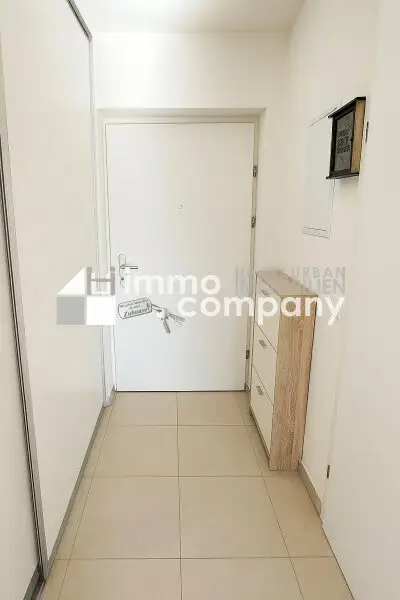 Klimaanlage, Ausblick und Balkon? Nachmieter für 1-Zimmer-Wohnung in Bruck/Leitha gesucht!