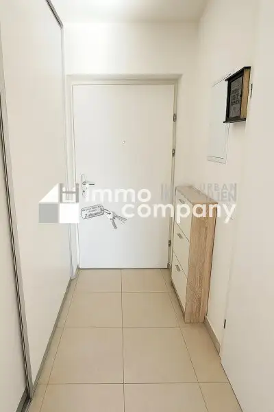 Klimaanlage, Ausblick und Balkon? Nachmieter für 1-Zimmer-Wohnung in Bruck/Leitha gesucht!