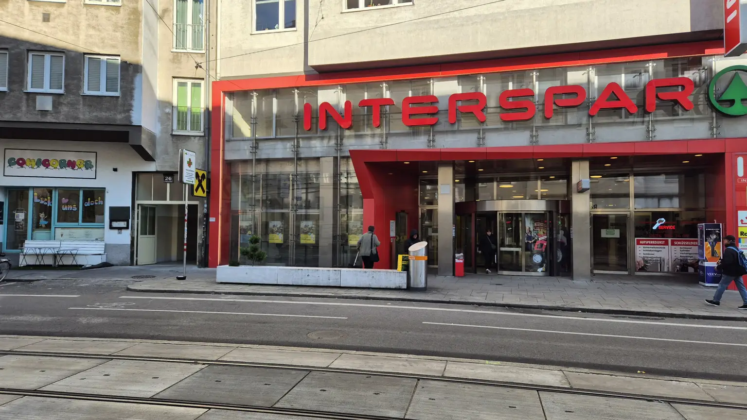 Straßenansicht