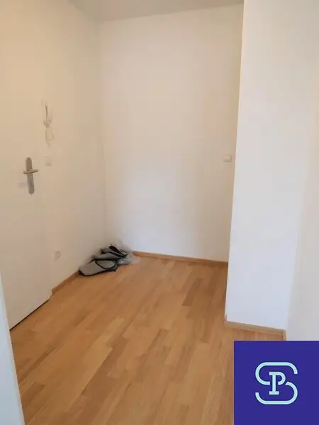 Provisionsfrei: Klimatisierte 35m² DG-Wohnung + 9m² Terrasse mit Einbauküche - 1100 Wien