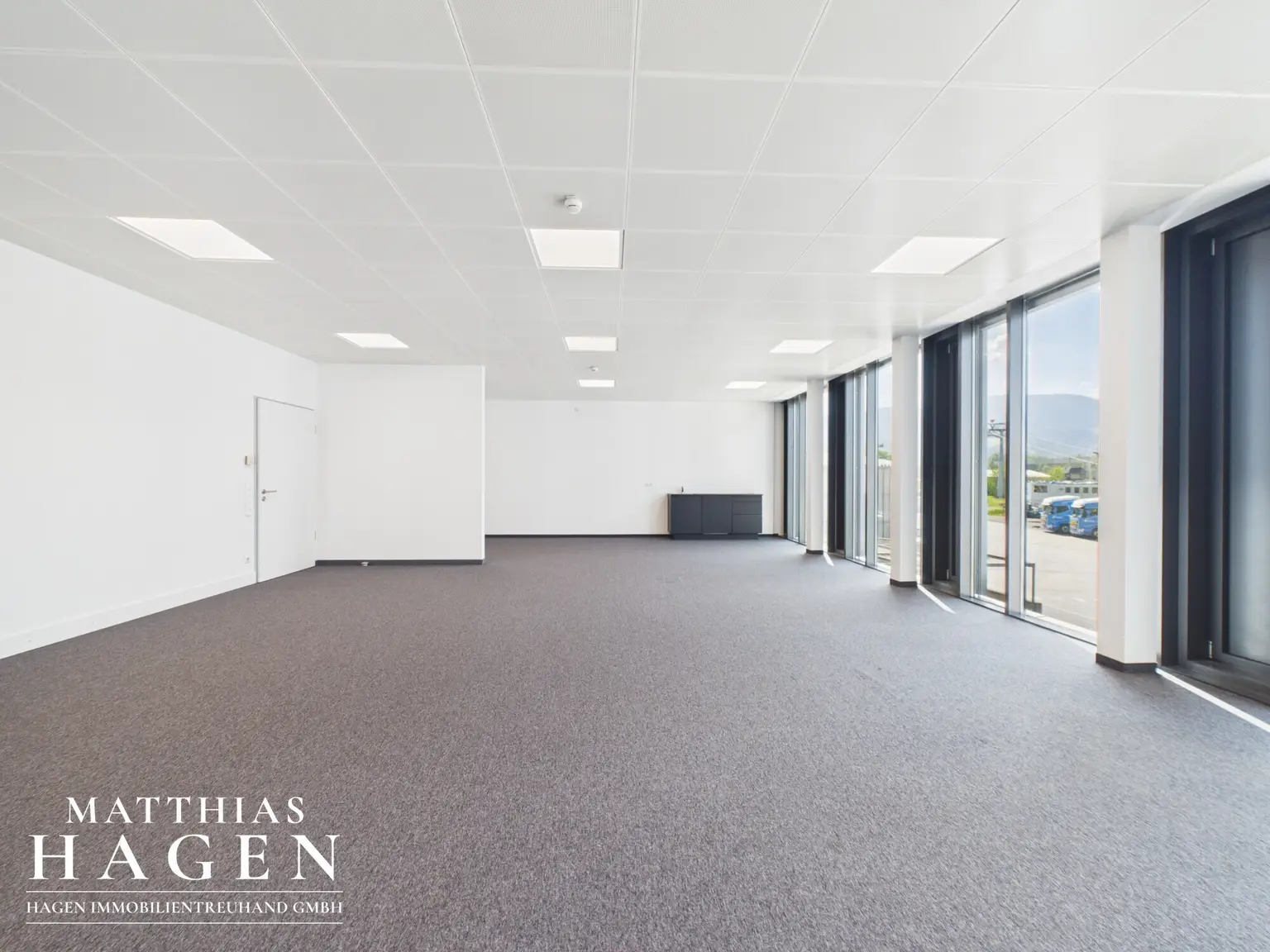 Büro 3 (Top 102,103)