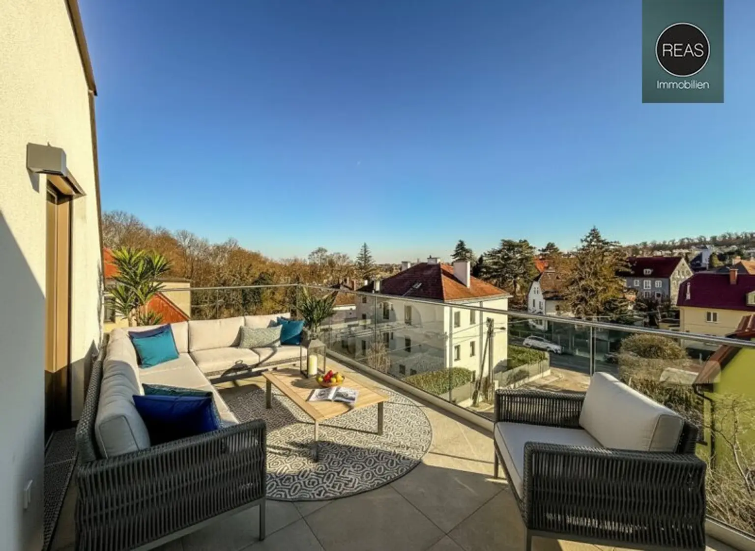 Erstbezug: Penthouse - Maisonette - Wohnung mit 3 Terrassen - Naturnahes Wohnen in Wien Hietzing – Exklusives Leben nahe dem Roten Berg!