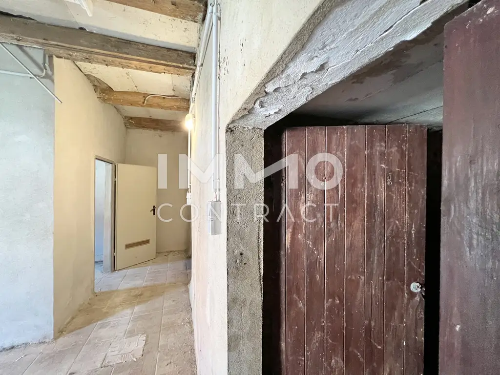 4ZI-REIHENHAUS mit NEBENGEBÄUDE (BÜRO) in Grünlage inkl.2 Parkpl.
Landesförderung möglich - keine Käuferprovision