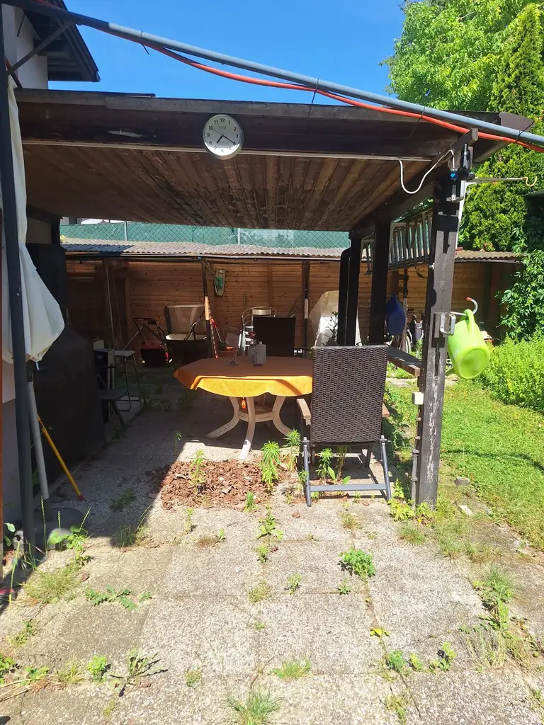 LIEBEVOLL SANIERTER BUNGALOW IN BEGEHRTER WOHNLAGE SAMT HOHER LEBENSQUALITÄT UND GUTER VERKEHRSANBINDUNG