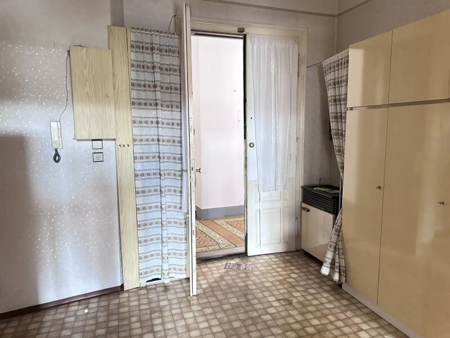 HELLE 3 ZIMMER MIT PARKBLICK - 3. STOCK