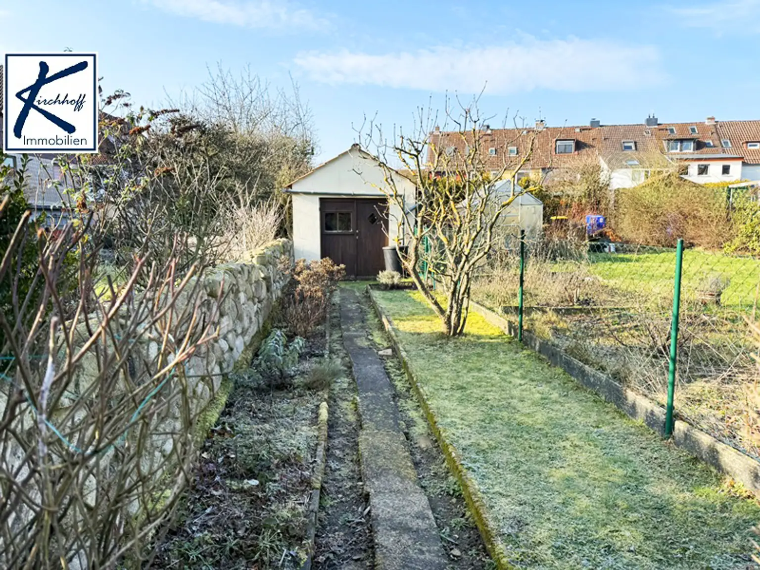 Garten mit Gartenhaus