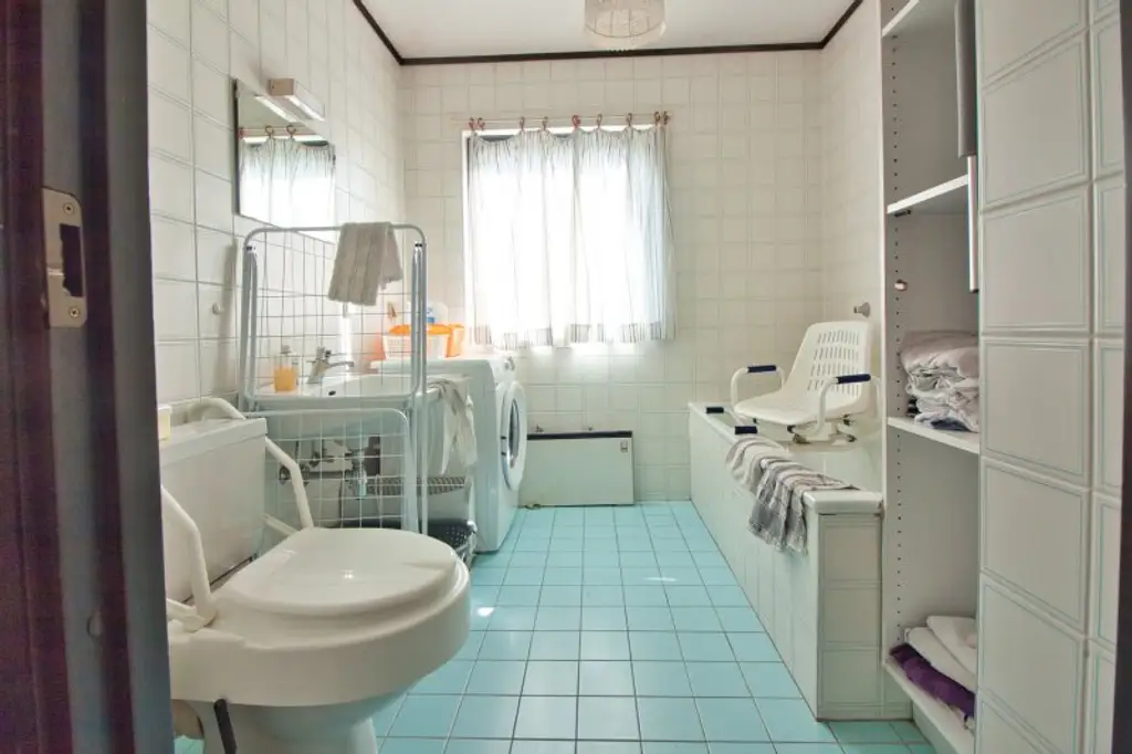 Ebenes Grundstück in ruhiger Sackgasse | sanierungsbedürftiges Einfamilienhaus mit idyllischer Garten | rd. 180 m² verbaubar